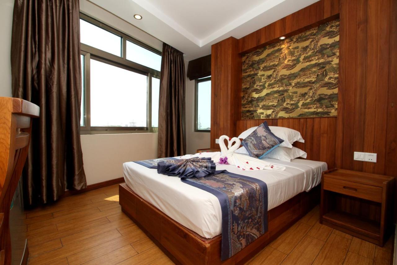 Gemsy Hotel Yangón Exterior foto